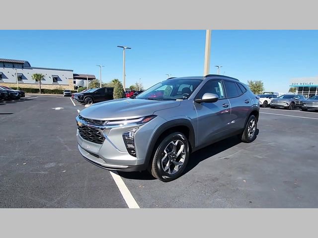 New 2026 Chevrolet Trax LT w/ Driver Confidence Package FWD image 32