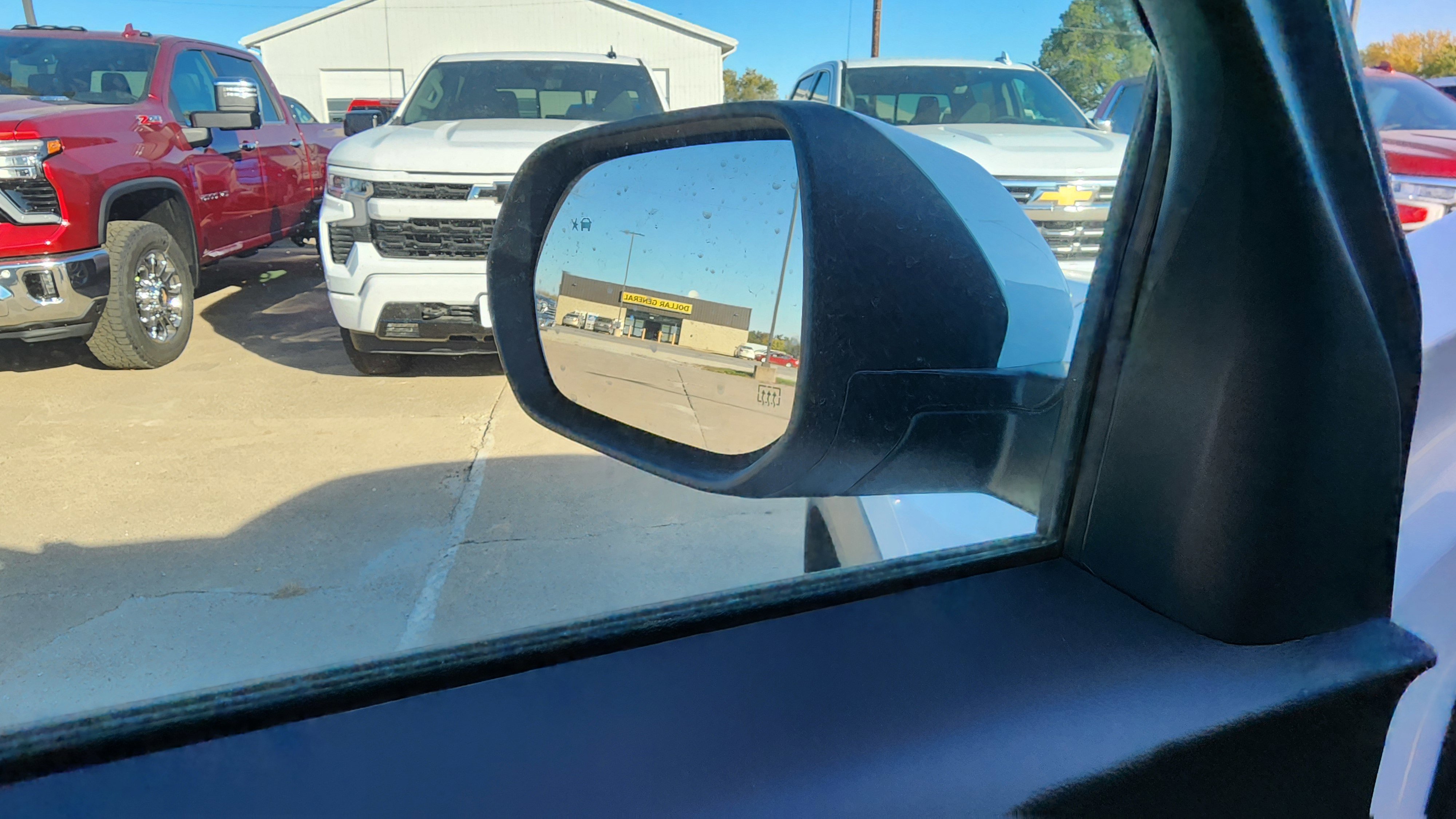 New 2026 Chevrolet Equinox LT w/ Convenience Package II image 8