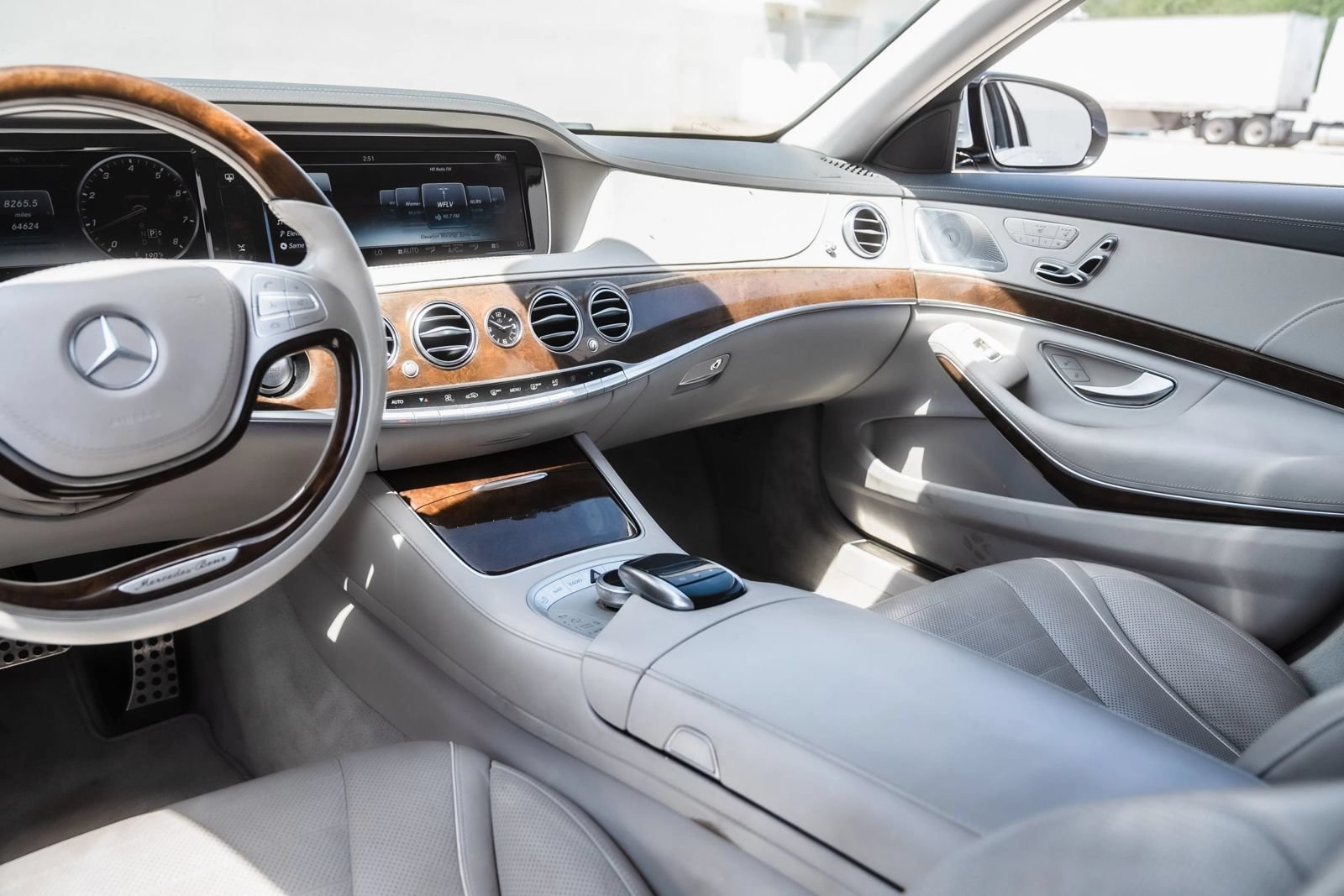 Used 2016 Mercedes-Benz S 550 Sedan image 19