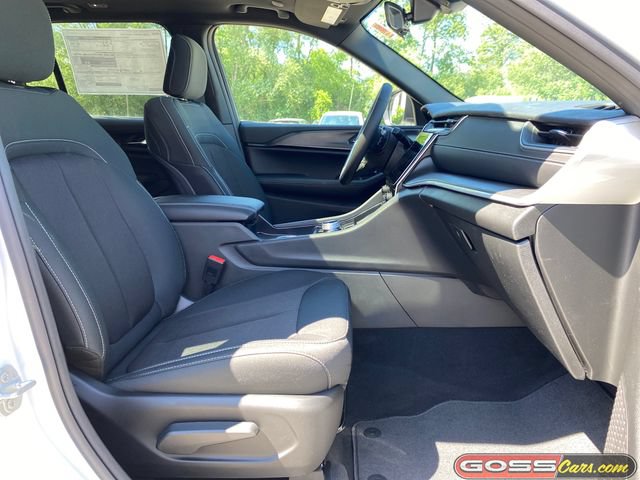 New 2026 Jeep Grand Cherokee Laredo X AWD/4WD image 6