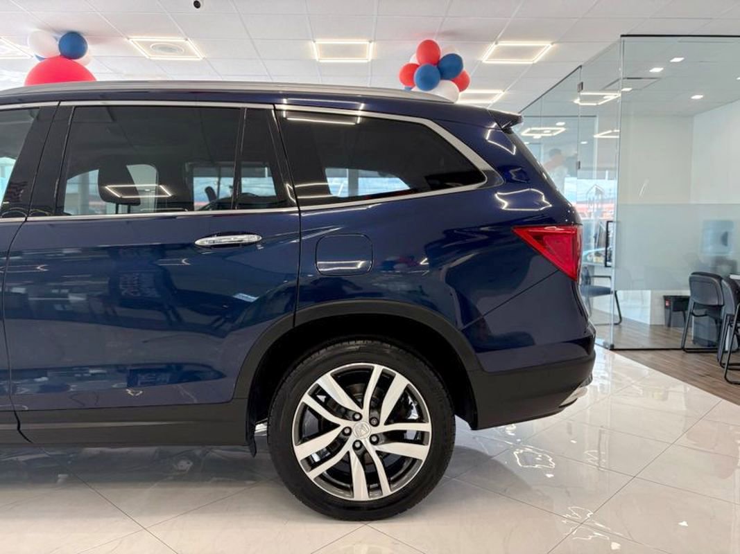Used 2017 Honda Pilot Elite image 7