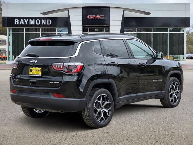 Used 2025 Jeep Compass Limited AWD/4WD image 4