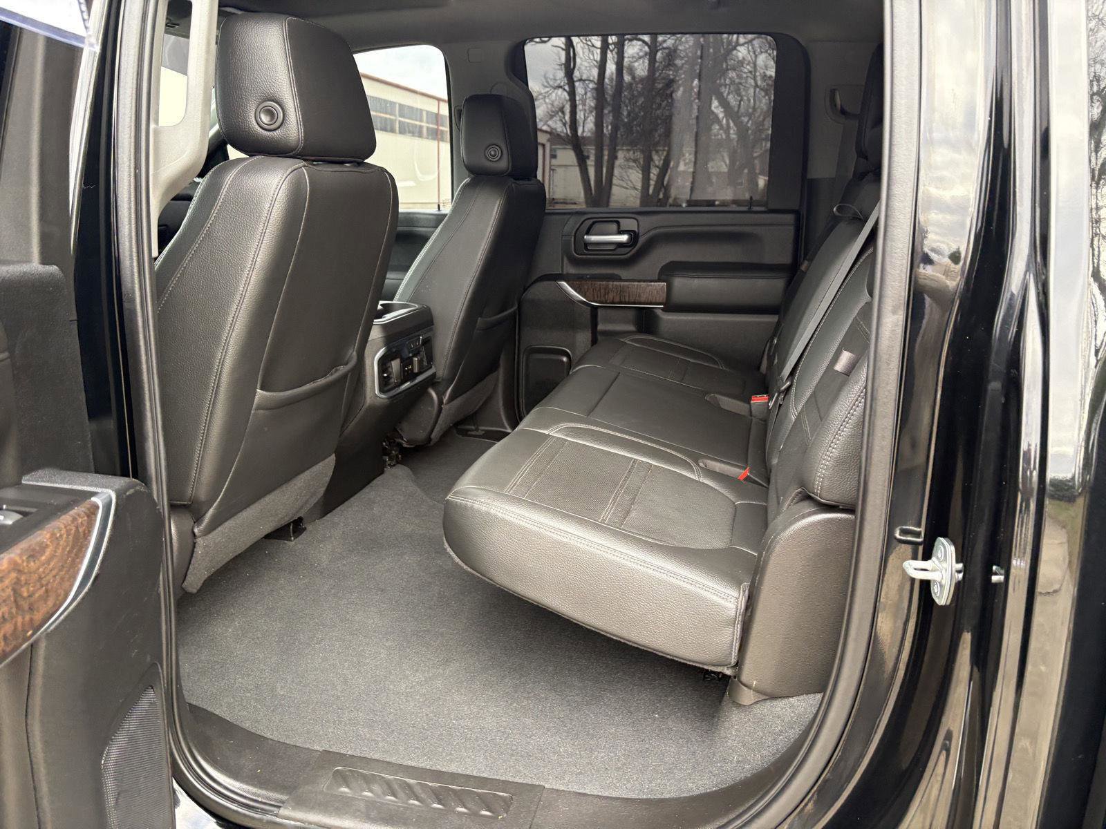 Used 2021 GMC Sierra 3500 Denali w/ Denali Ultimate Package image 15