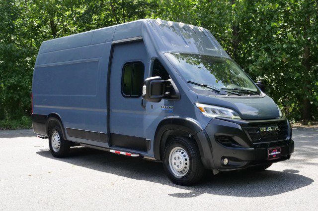 Used 2024 RAM ProMaster 3500 FWD image 3