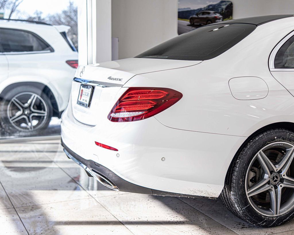 Used 2018 Mercedes-Benz E 400 4MATIC Sedan image 12