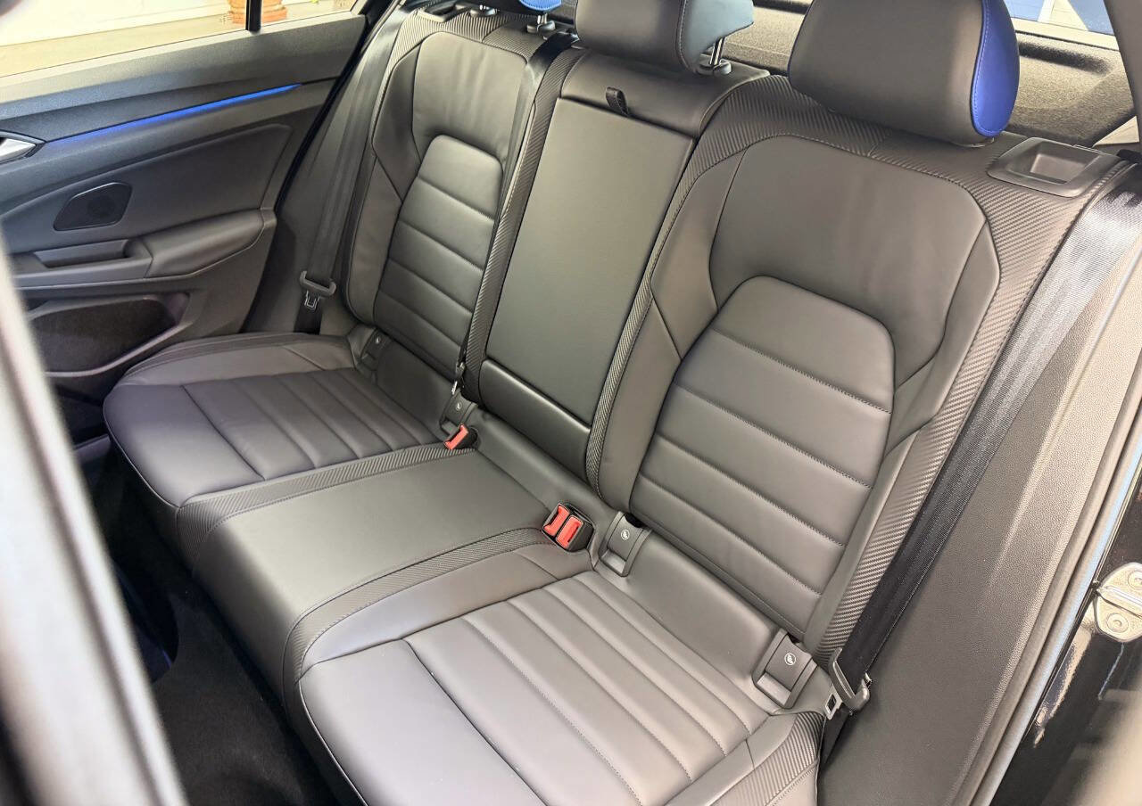 Used 2025 Volkswagen Golf R Black Edition image 60