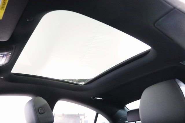 Certified 2025 Mercedes-Benz CLA 250 4MATIC image 9