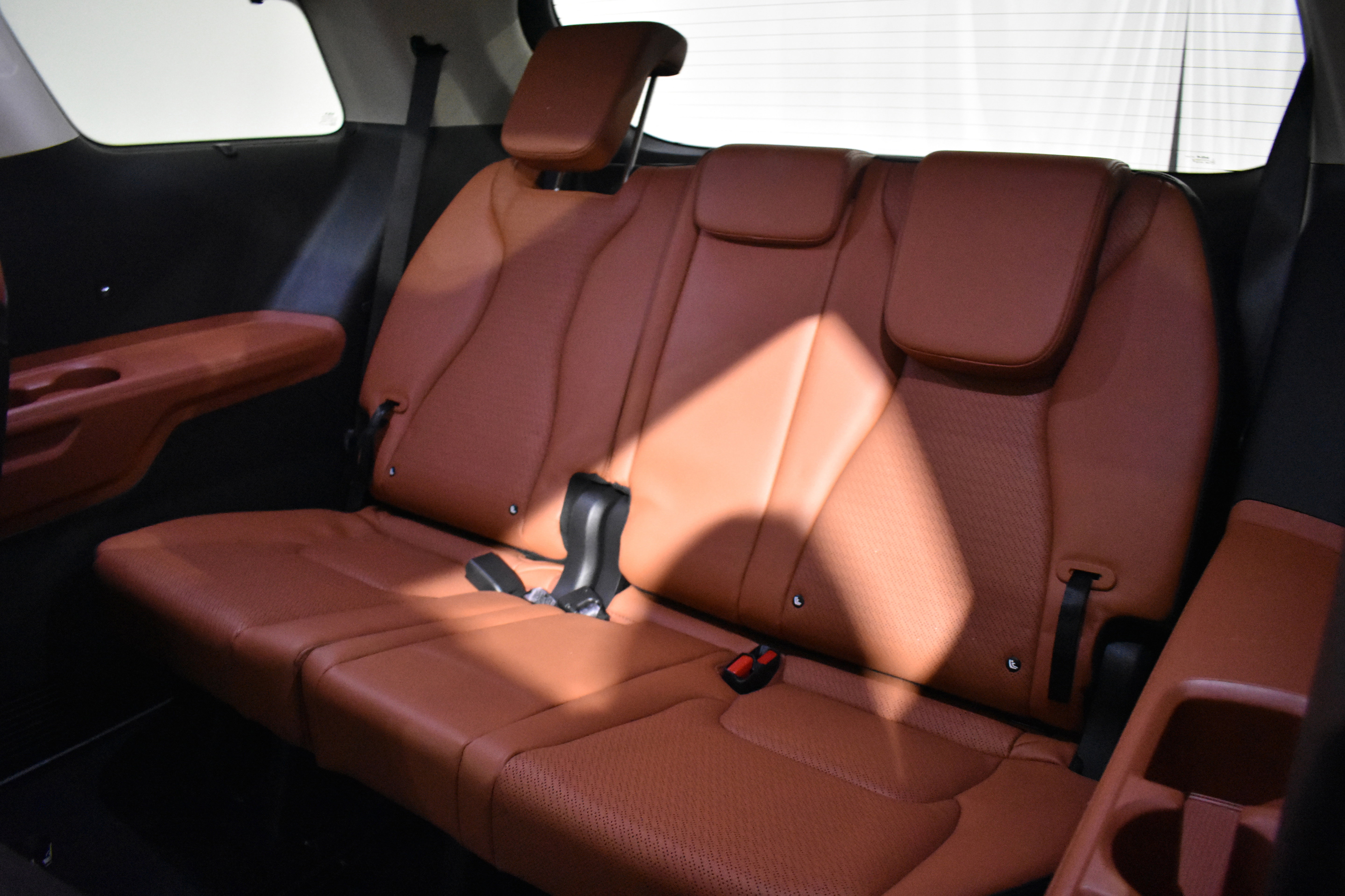 Used 2025 Kia Carnival SX Prestige image 27