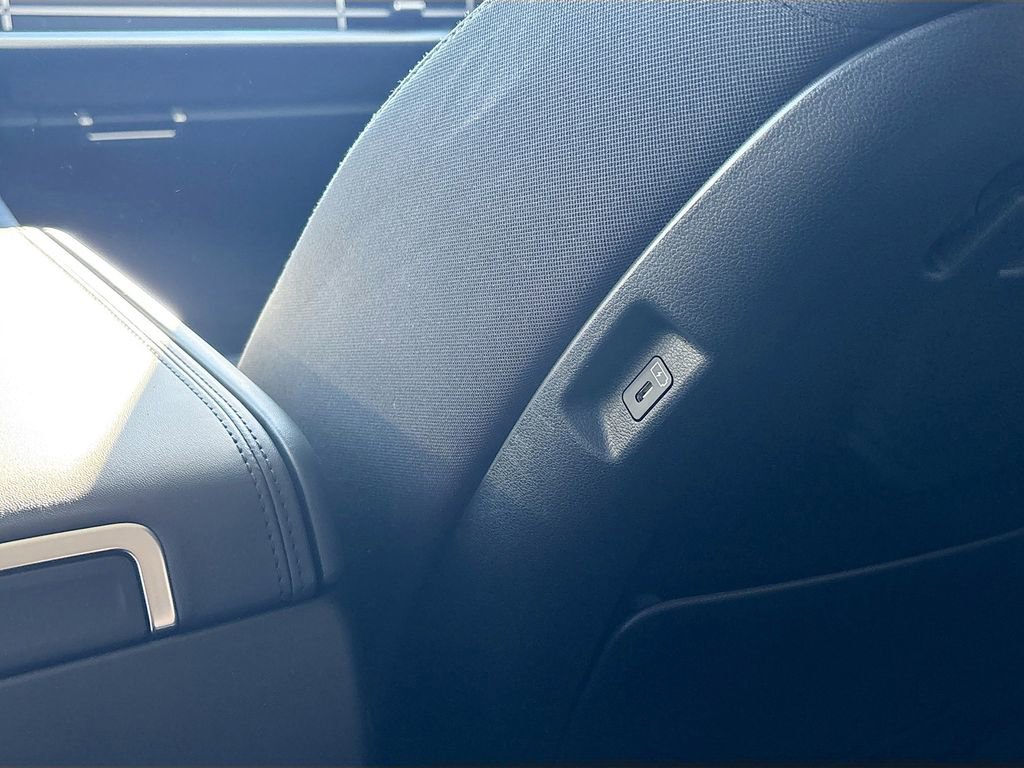 Used 2025 Hyundai Santa Fe SE image 23