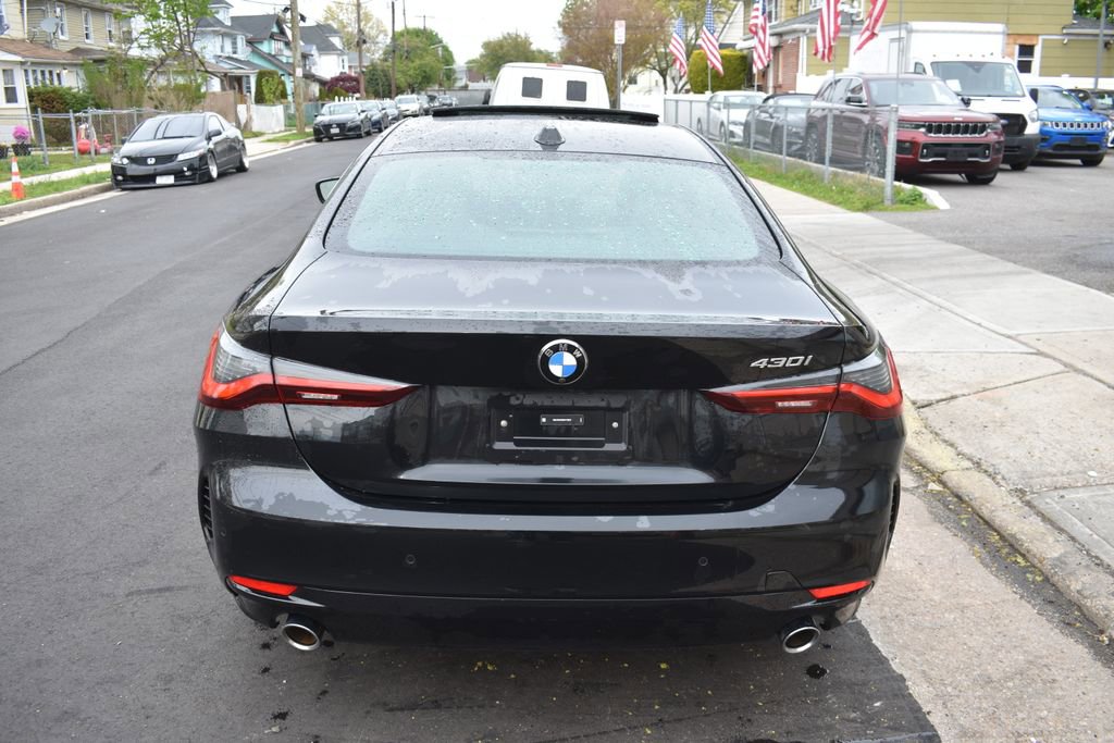Used 2025 BMW 430i Coupe w/ Premium Package RWD image 7