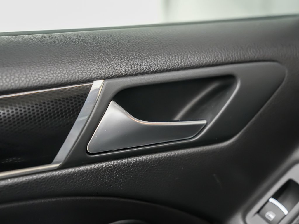 Used 2014 Volkswagen GTI Driver's Edition FWD image 14