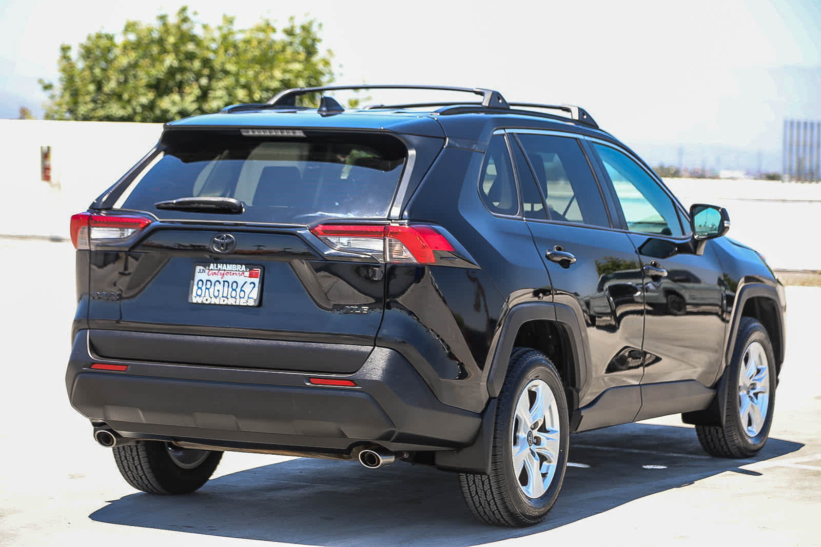 Certified 2020 Toyota RAV4 XLE w/ Carpet Mat Package FWD image 5