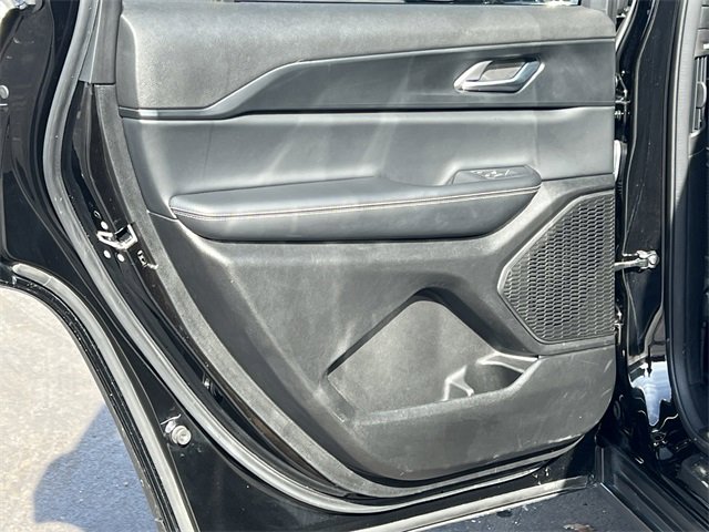 Certified 2024 Jeep Grand Cherokee L Laredo image 36