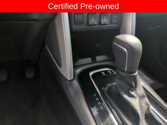 Used 2025 Toyota Corolla Cross XLE FWD image 22
