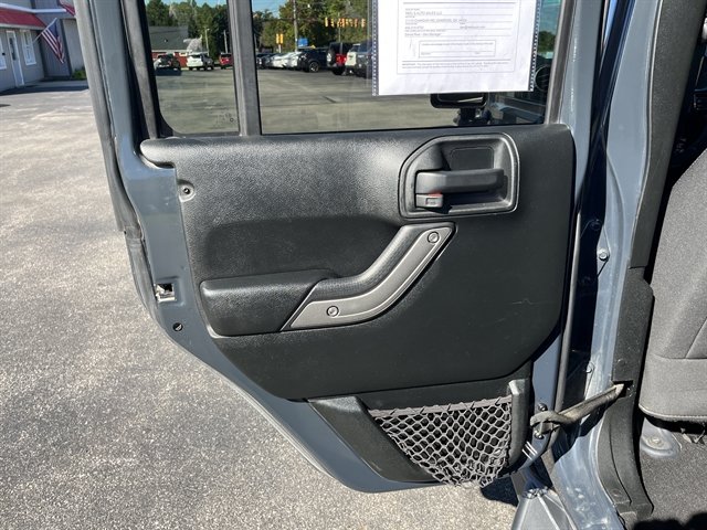 Used 2018 Jeep Wrangler Unlimited Sport S AWD/4WD image 29