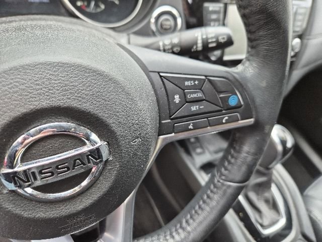 Used 2019 Nissan Rogue SV w/ Premium Package AWD/4WD image 18