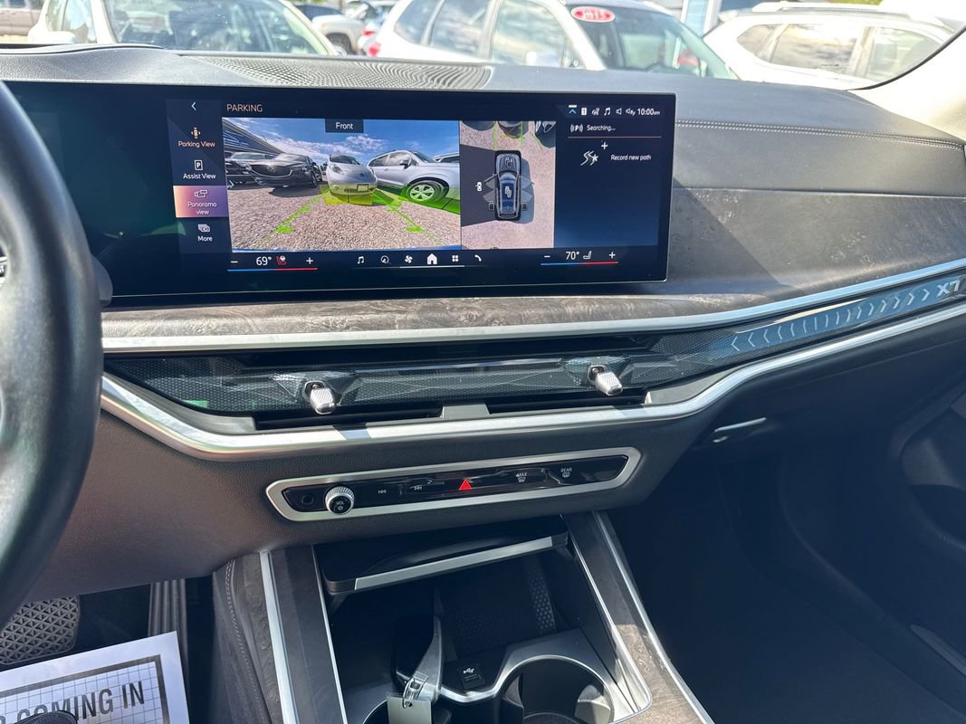 Used 2025 BMW X7 xDrive40i AWD/4WD image 5