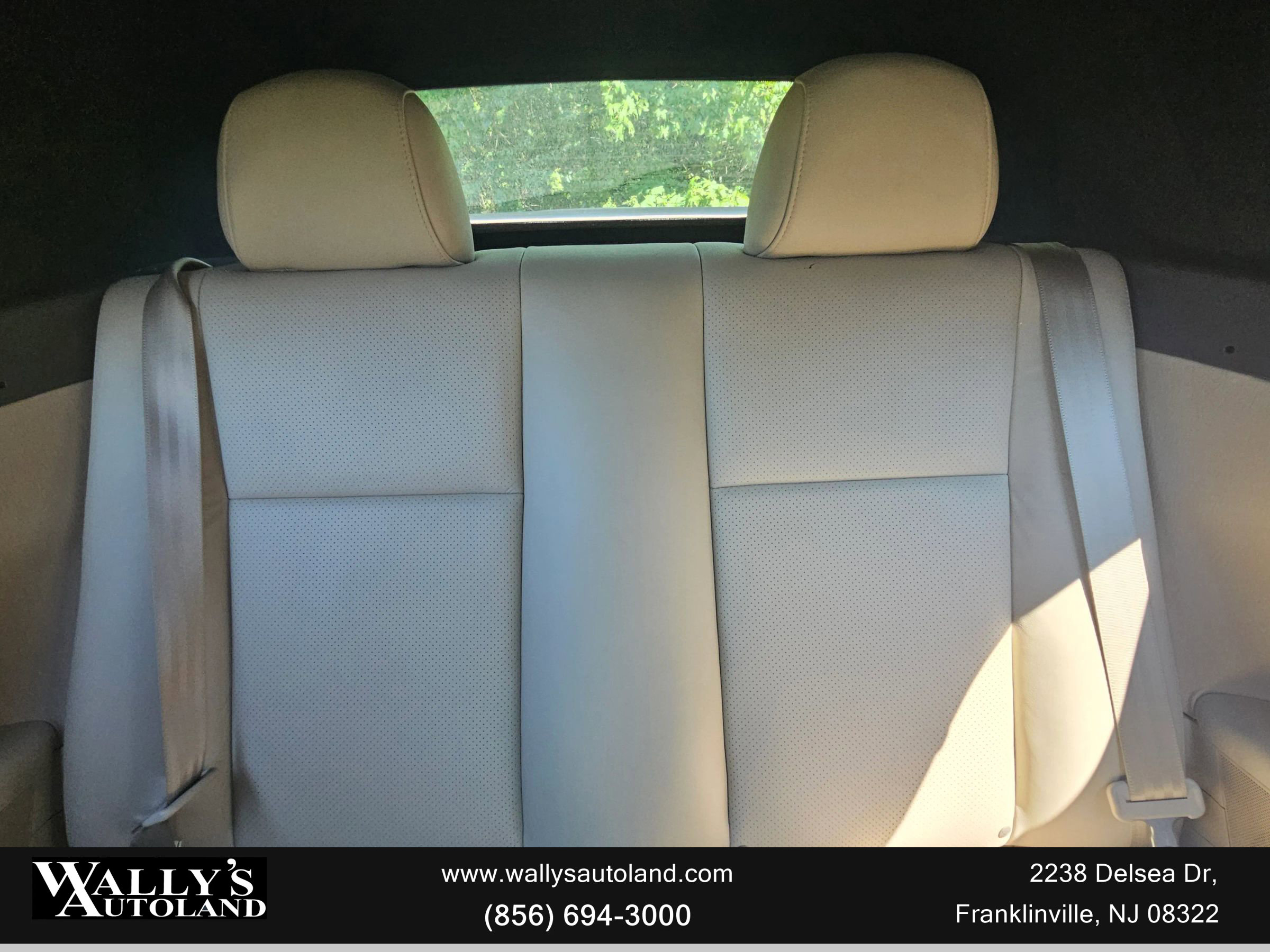 Used 2006 Toyota Solara SLE image 29