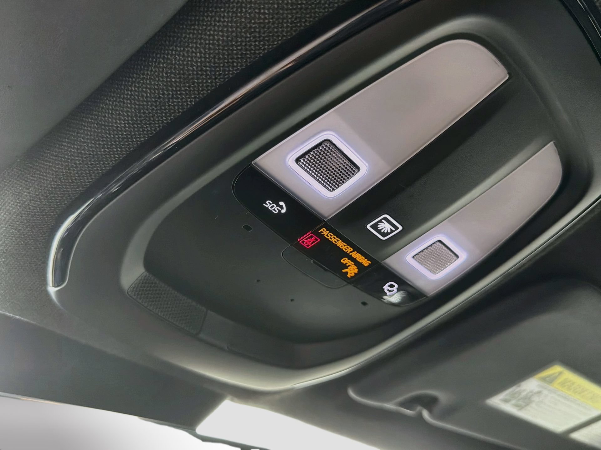 Certified 2023 Volvo C40 P8 Recharge Ultimate AWD/4WD image 19