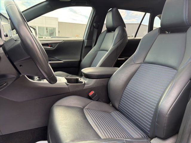 Used 2022 Toyota RAV4 XSE w/ XSE Grade Weather Package AWD/4WD image 16