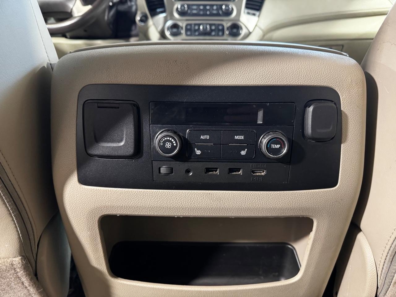 Used 2019 GMC Yukon Denali w/ Denali Ultimate Package AWD/4WD image 16
