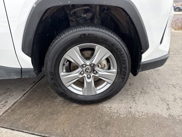 Used 2025 Toyota RAV4 XLE image 12