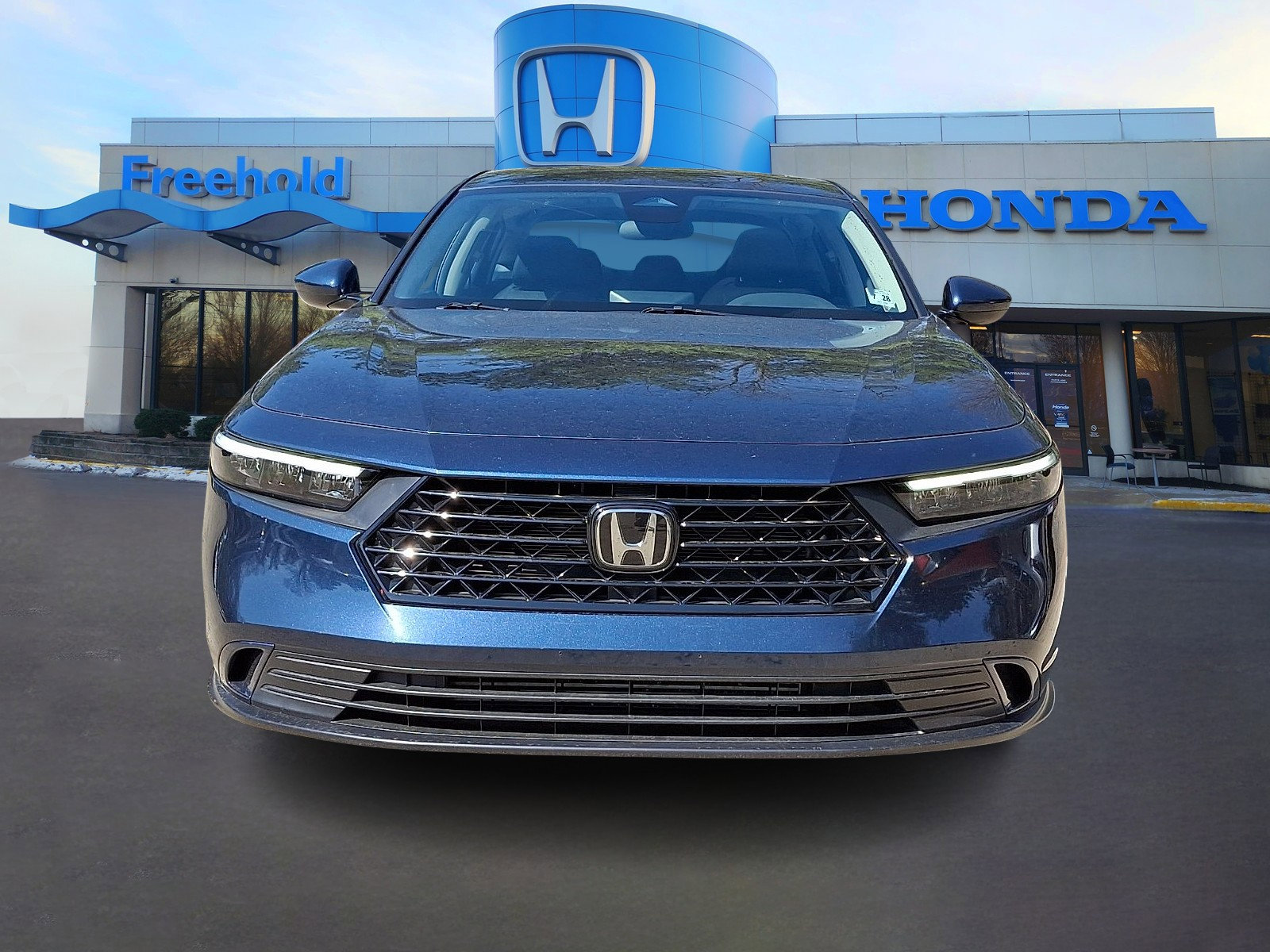Used 2023 Honda Accord EX image 2