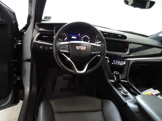 Certified 2024 Cadillac XT6 Premium Luxury w/ Technology Package AWD/4WD image 5