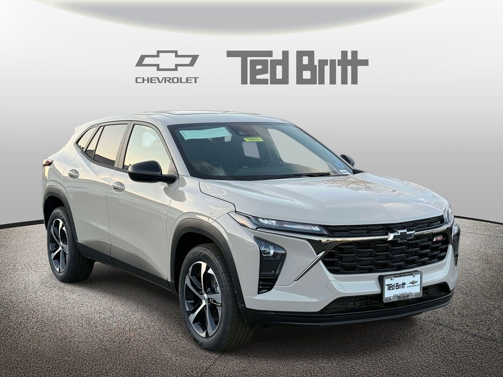 New 2026 Chevrolet Trax RS w/ Sunroof Package FWD image 3