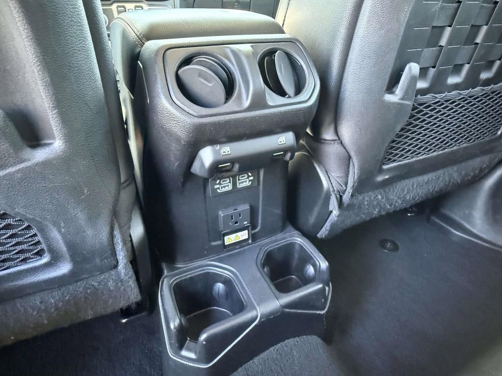 Used 2021 Jeep Gladiator Mojave w/ Cold Weather Group AWD/4WD image 12