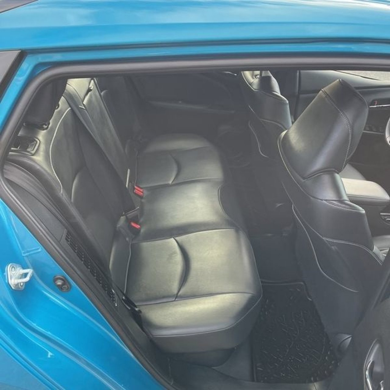 Used 2020 Toyota Prius Prime XLE image 16