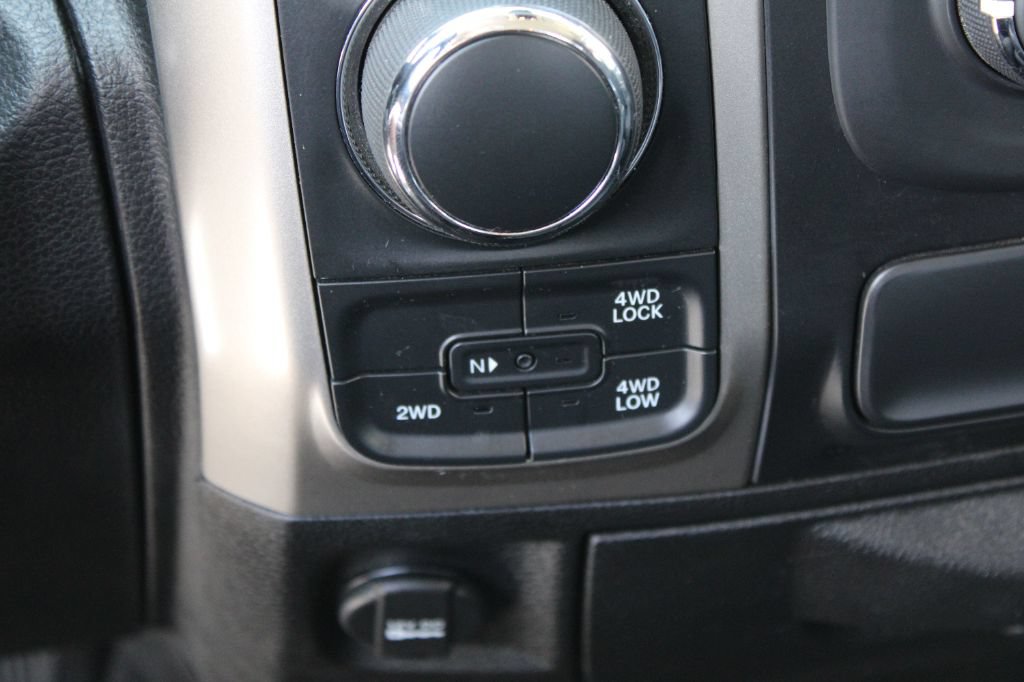 Used 2019 RAM 1500 Warlock AWD/4WD image 16