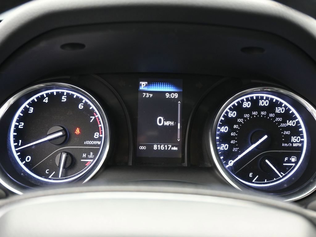 Used 2020 Toyota Camry SE image 23