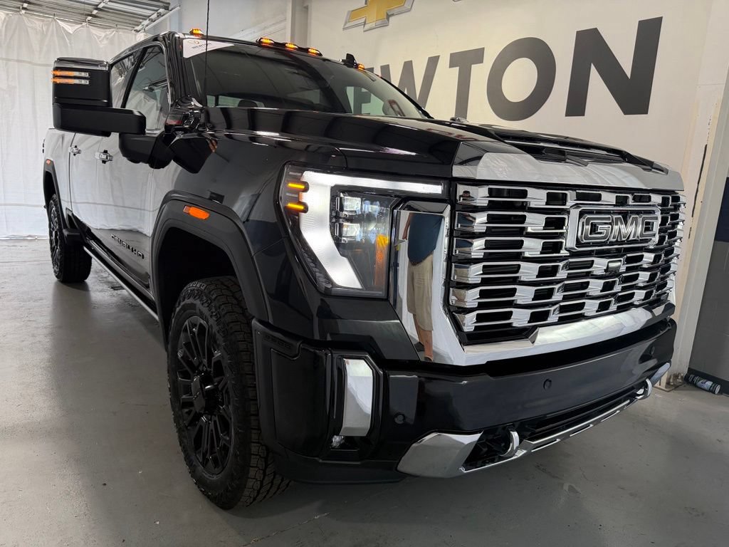 New 2026 GMC Sierra 2500 Denali w/ Denali Reserve Package AWD/4WD image 42