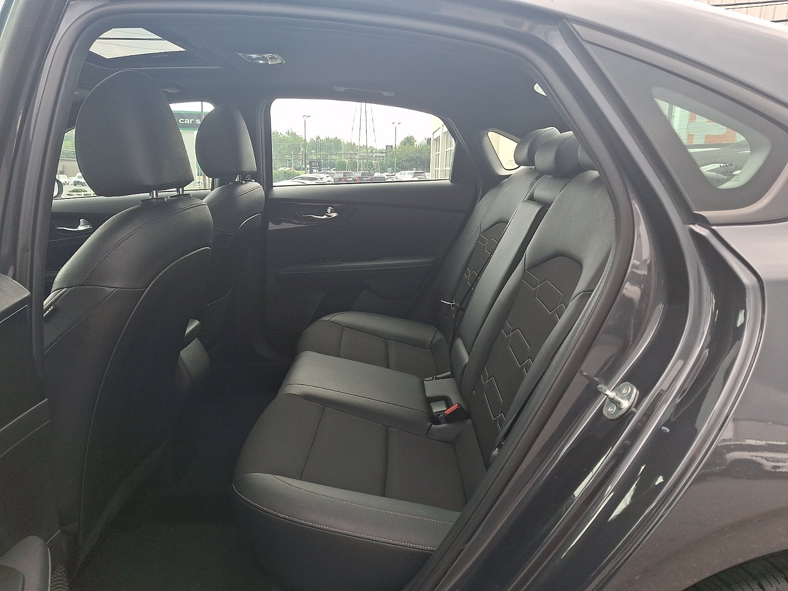 Used 2024 Kia Forte GT-Line w/ GT-Line Premium Package FWD image 10