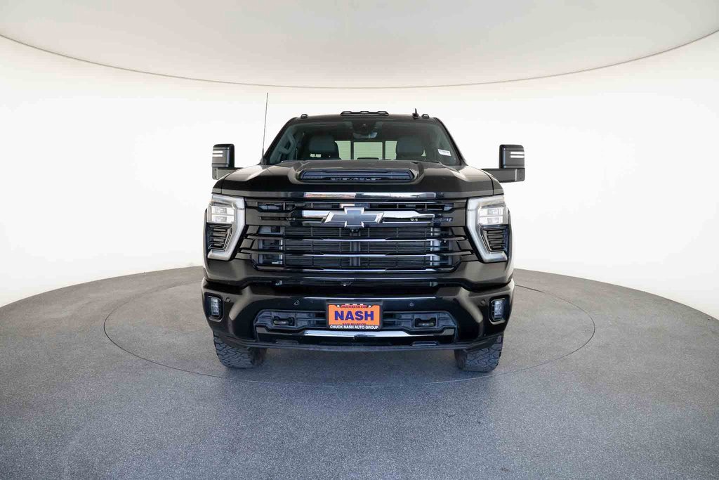 Used 2024 Chevrolet Silverado 2500 LTZ w/ LTZ Plus Package image 4