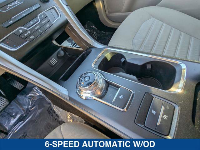 Used 2020 Ford Fusion SE image 18