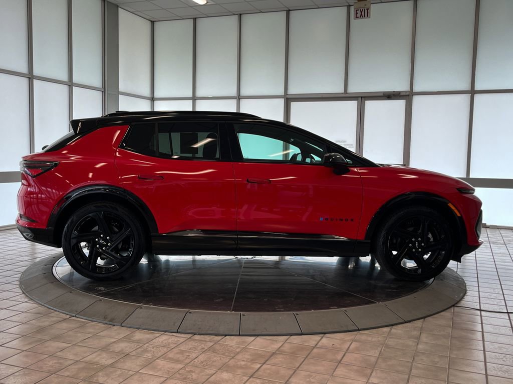 Certified 2024 Chevrolet Equinox EV RS image 9