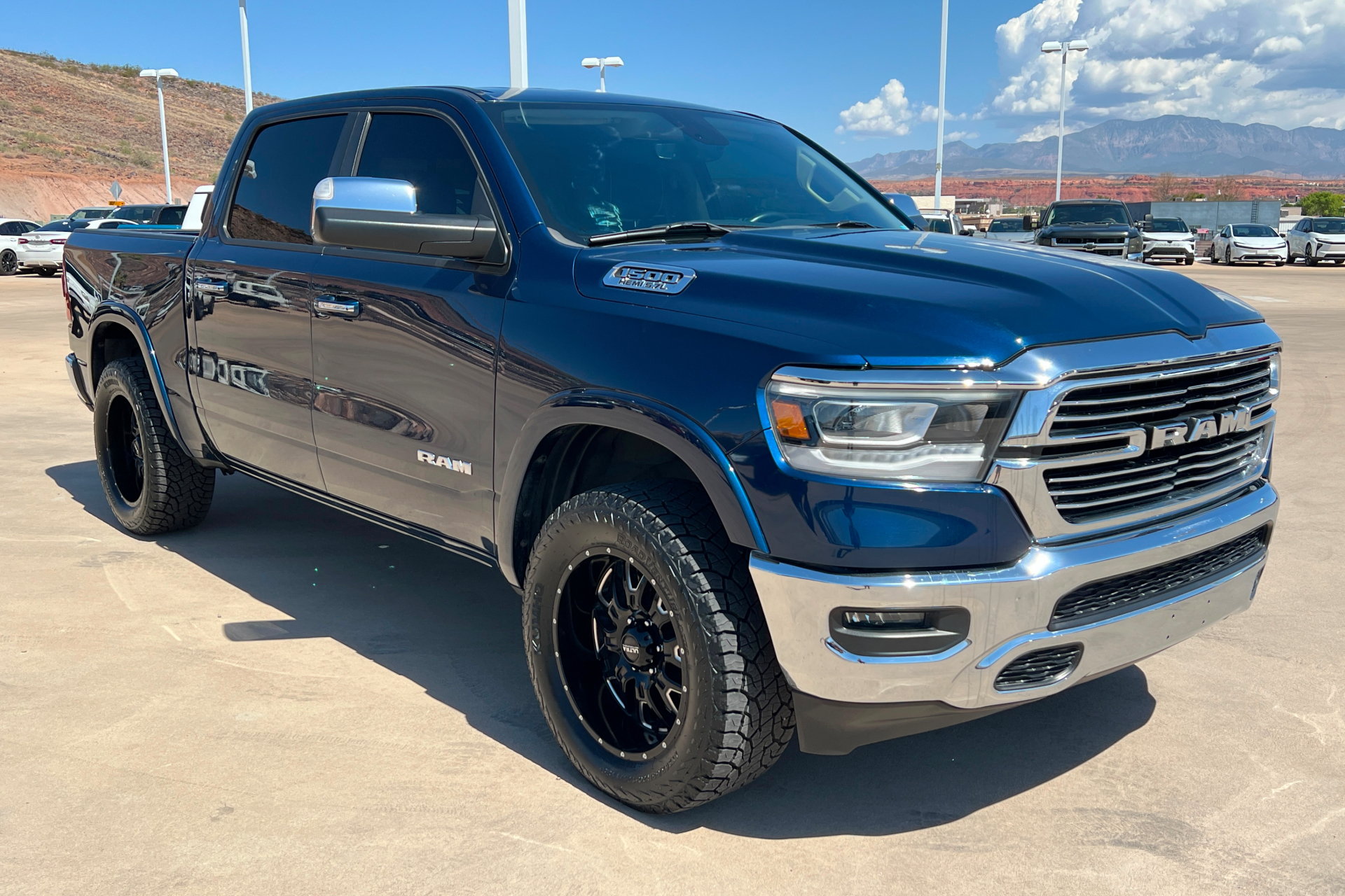 Used 2019 RAM 1500 Laramie w/ Trailer Tow Group AWD/4WD image 7