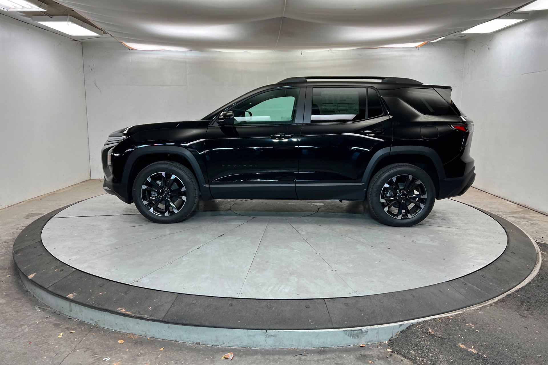 New 2026 Chevrolet Equinox RS w/ Convenience Package III image 2