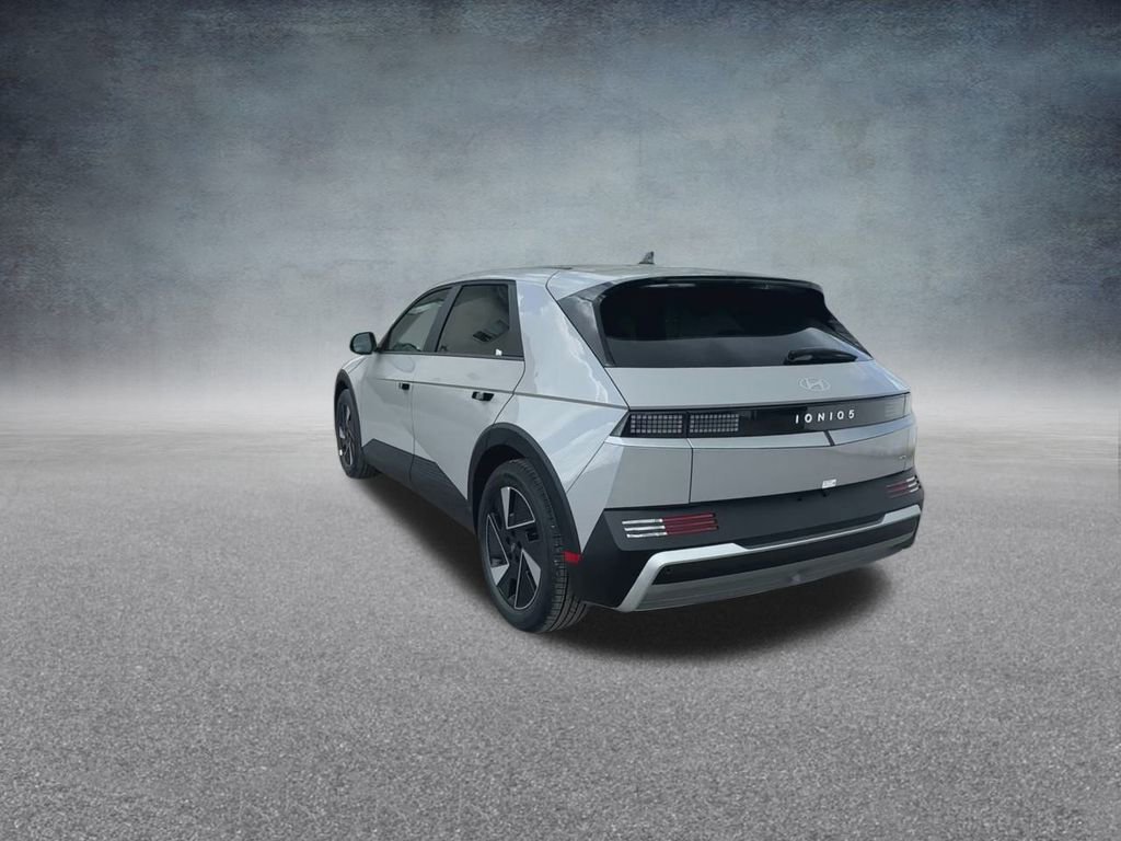 New 2025 Hyundai Ioniq 5 SE image 16
