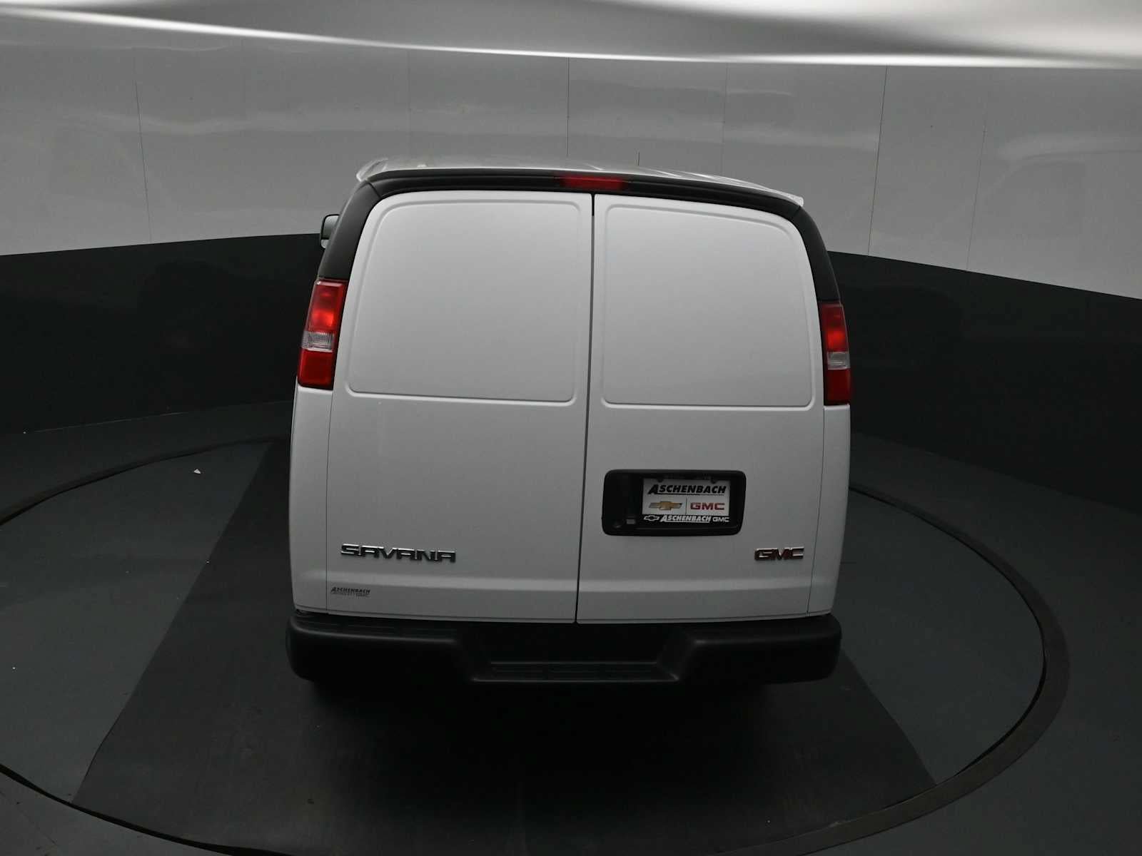 New 2026 GMC Savana 3500 w/ Driver Convenience Package RWD image 16