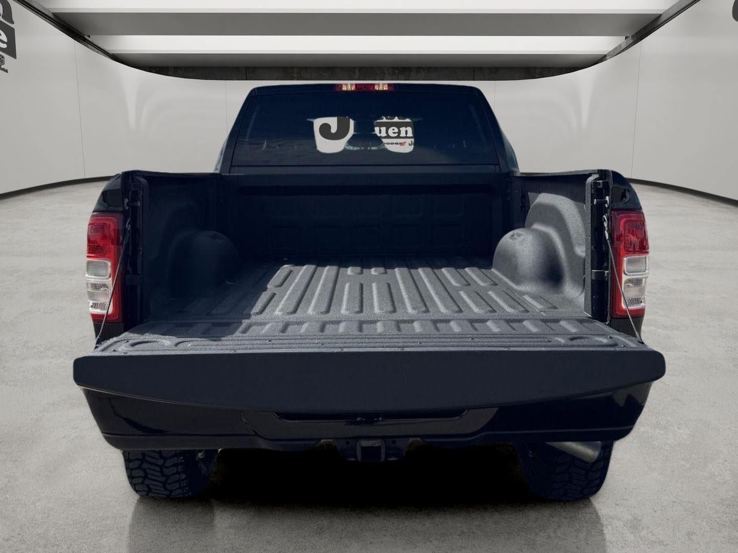 Used 2024 RAM 2500 Big Horn w/ Bed Utility Group AWD/4WD image 7