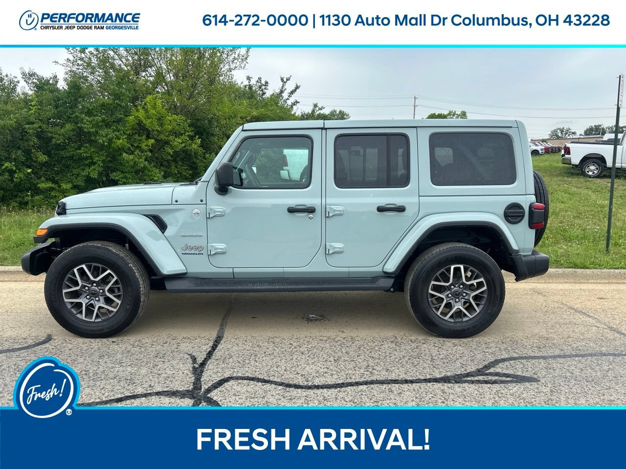 Used 2024 Jeep Wrangler Unlimited Sahara w/ Technology Group AWD/4WD image 7