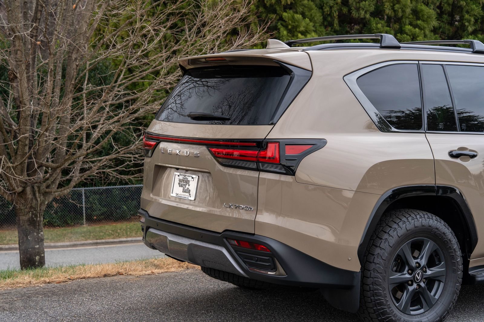 Used 2025 Lexus LX 700h Overtrail image 11