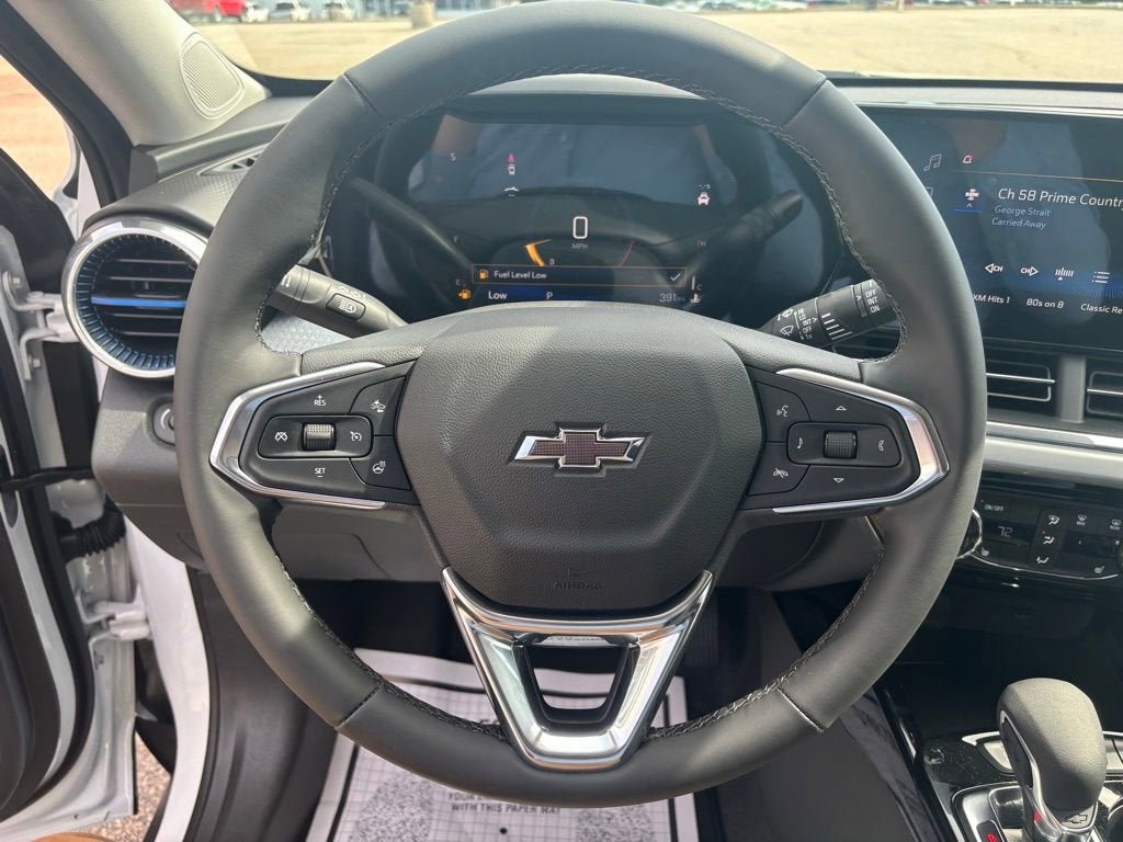New 2026 Chevrolet Trax LT w/ Driver Confidence Package FWD image 15