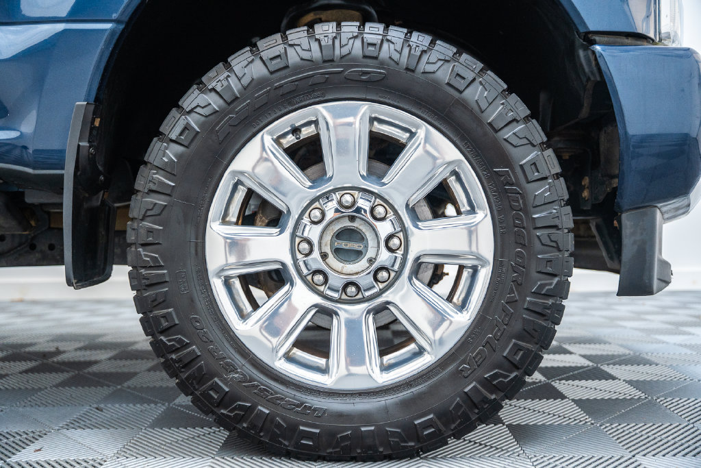 Used 2019 Ford F350 Platinum w/ Platinum Ultimate Package AWD/4WD image 24