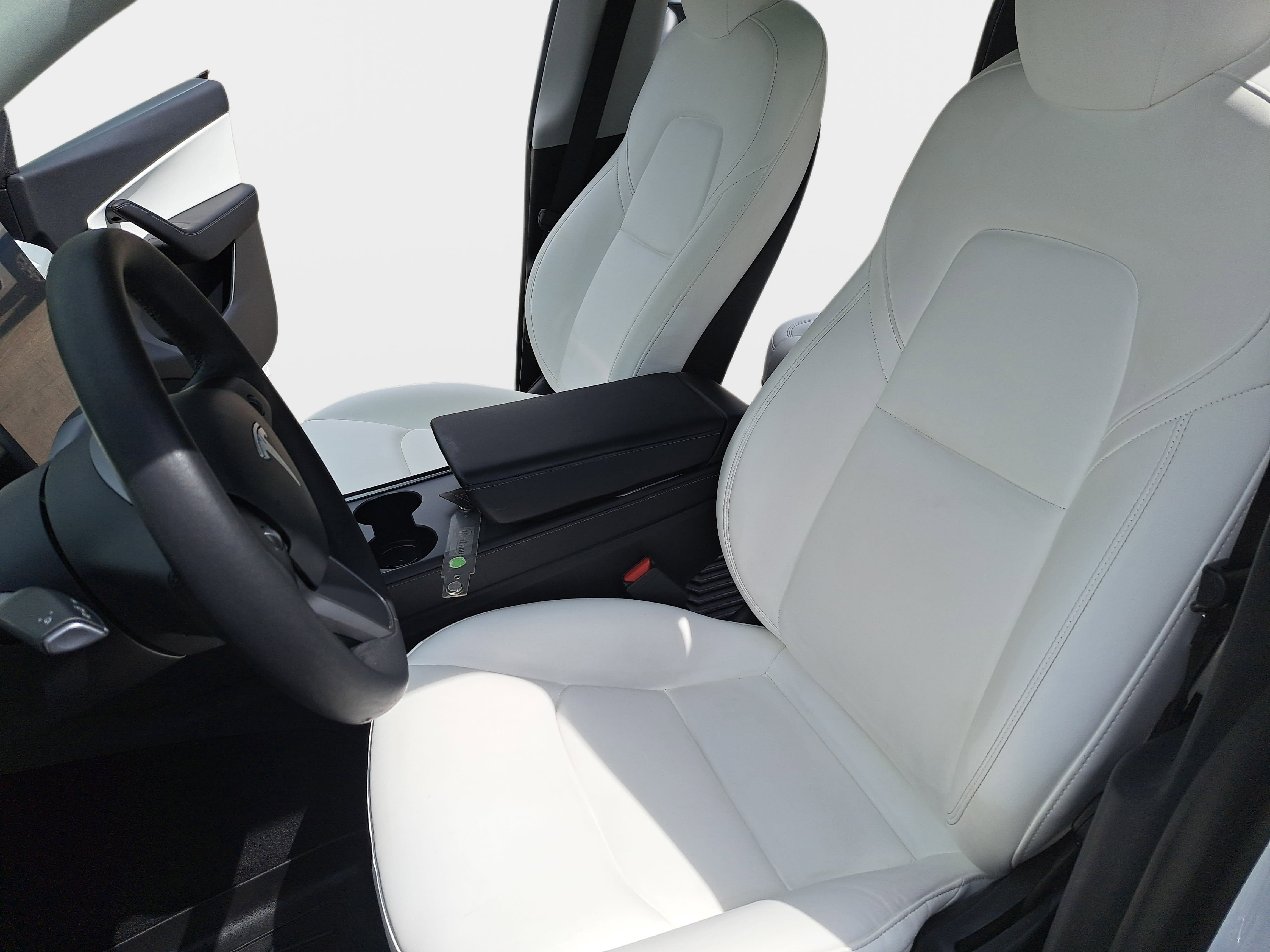 Used 2021 Tesla Model Y Long Range image 14