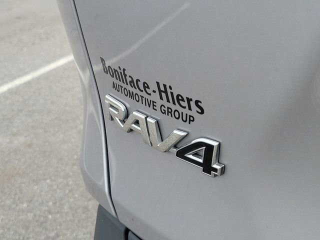Used 2023 Toyota RAV4 Limited image 8