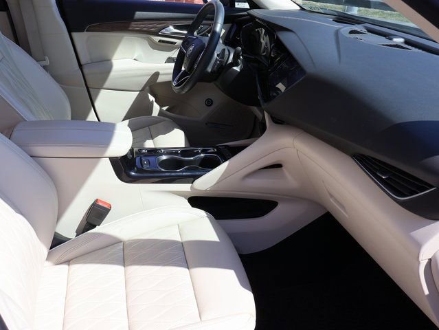 Certified 2022 Buick Envision Avenir w/ Technology Package II image 14